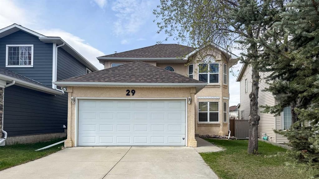 29 Harvest Glen Link NE, Calgary — main listing photo