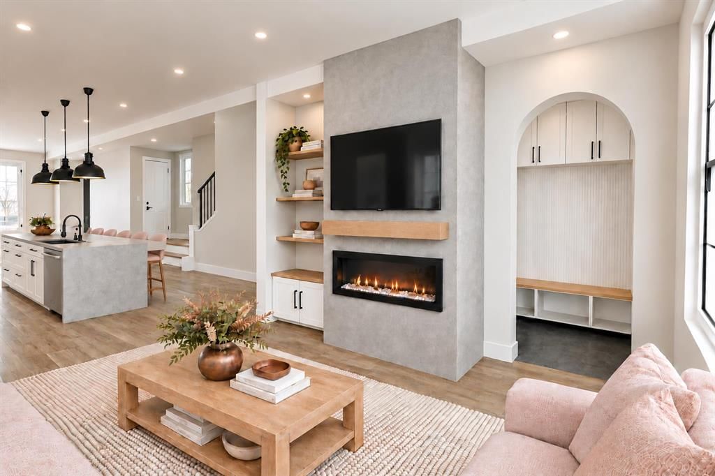 3611 5 Avenue NW, Calgary — photo 3 of 22