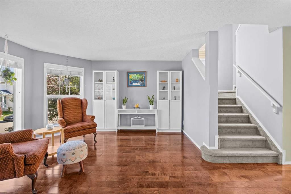 101 Bridlewood Manor SW, Calgary — photo 2 of 38