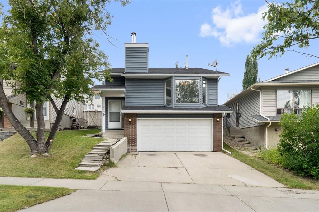 229 Macewan Glen Drive NW, Calgary — photo 2 of 48