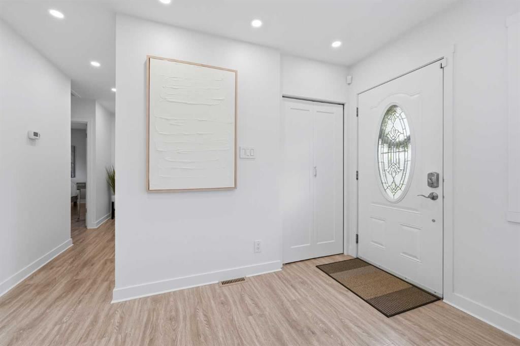 59 Ferncliff Crescent SE, Calgary — photo 3 of 50