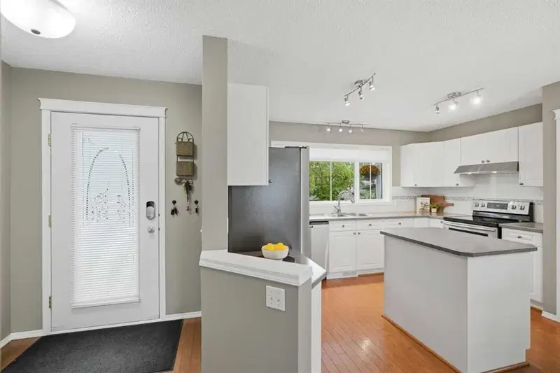 54 Tuscany Valley Heights NW, Calgary — photo 2 of 44