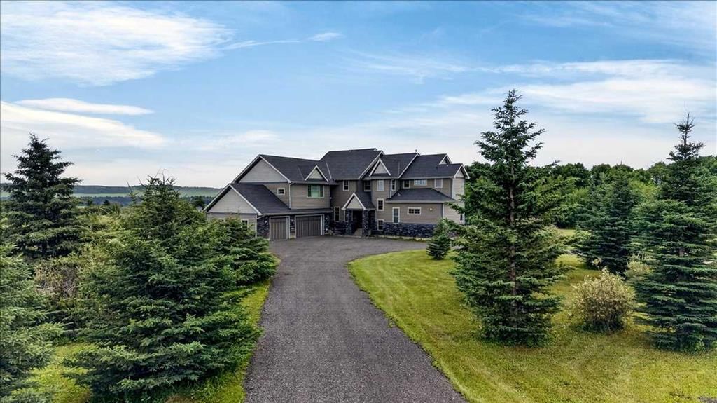 100, 240117 210 Avenue W, Rural Foothills County — main listing photo