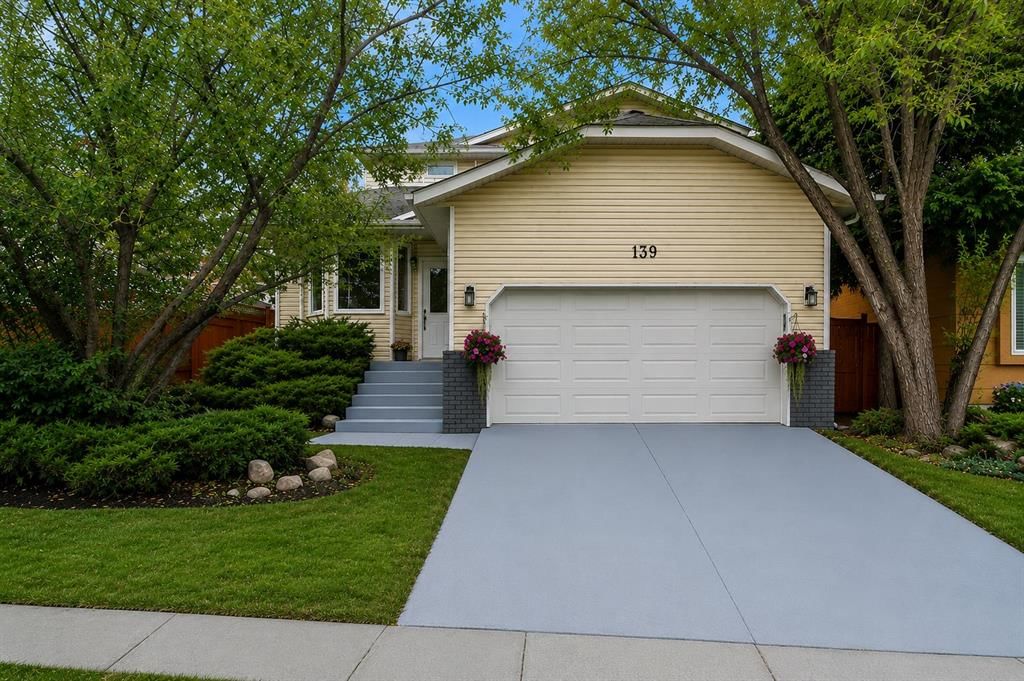 139 Shawnessy Drive SW, Calgary — main listing photo