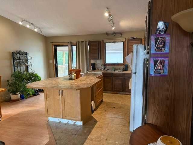 903 10 Avenue, High River — photo 4 of 14