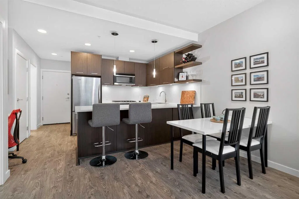 135, 721 4 Street NE, Calgary — main listing photo