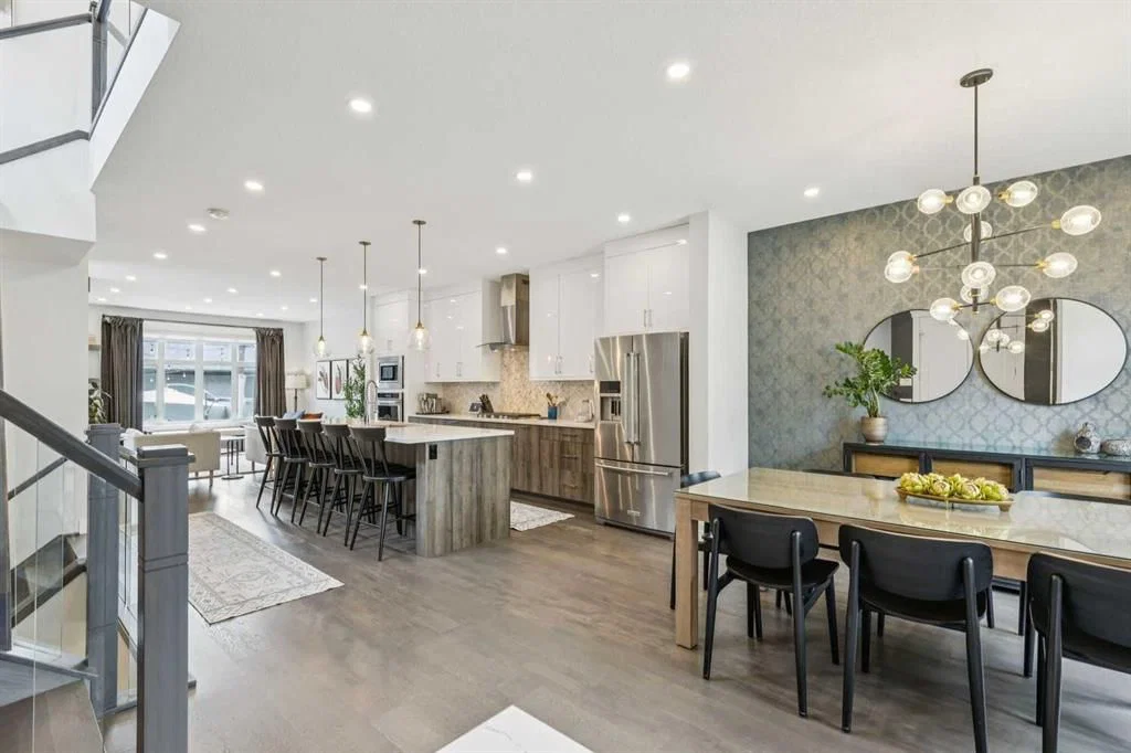 2826 40 Street SW, Calgary — photo 3 of 41