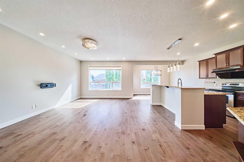 507 Panatella Square NW, Calgary — photo 5 of 50