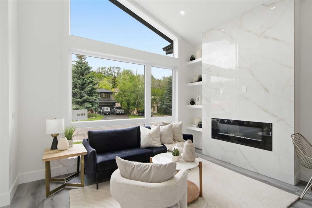 8518 33 Avenue NW, Calgary — photo 4 of 47