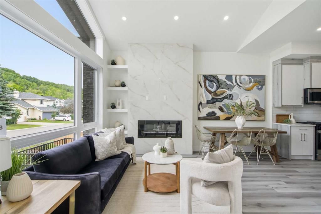 8518 33 Avenue NW, Calgary — photo 5 of 47