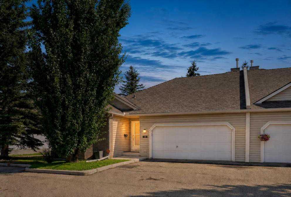 113 Mt Douglas Villas SE, Calgary — main listing photo