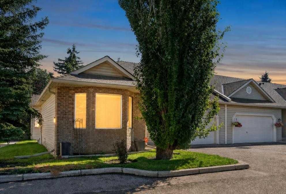 113 Mt Douglas Villas SE, Calgary — photo 2 of 37
