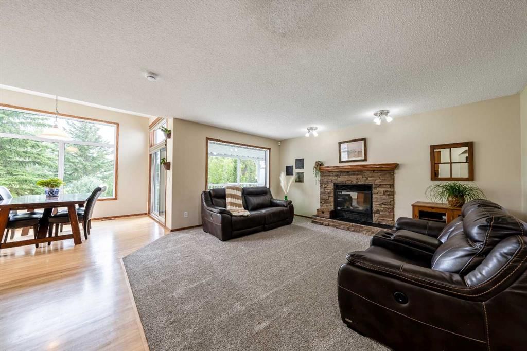 2357 Fairways Circle NW, Airdrie — photo 5 of 50