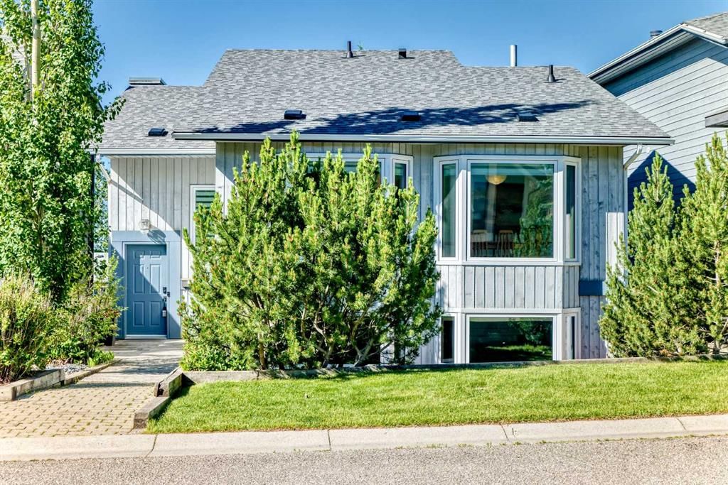 31 Ranchridge Way NW, Calgary — main listing photo