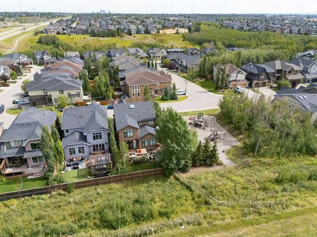 138 Ascot Crescent SW, Calgary — photo 3 of 50