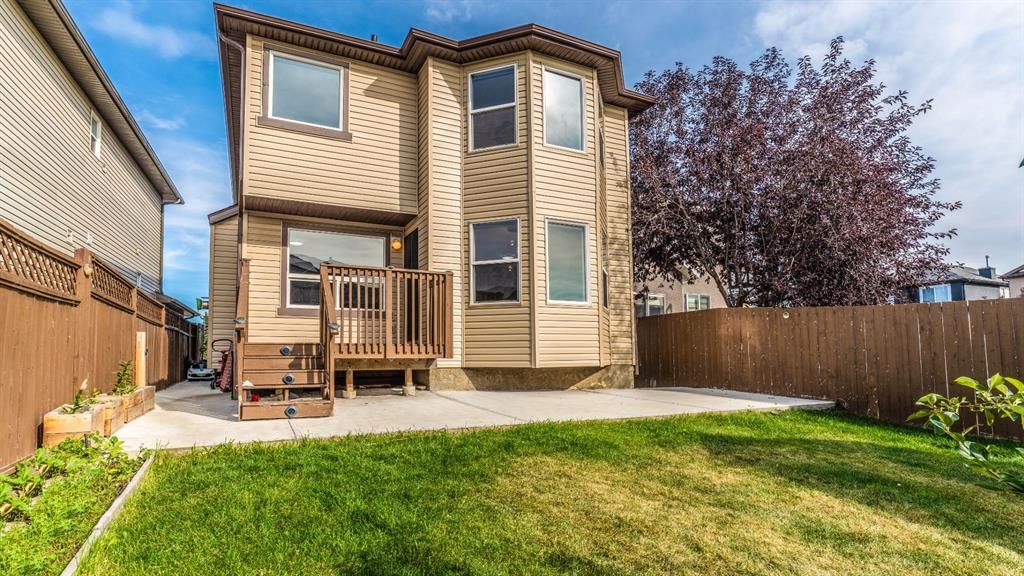 110 Saddlecrest Landing NE, Calgary — photo 3 of 38