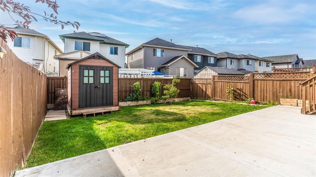 110 Saddlecrest Landing NE, Calgary — photo 5 of 38