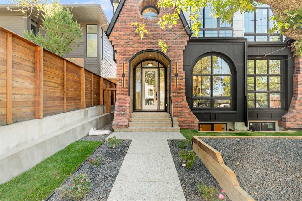 2813 35 Street SW, Calgary — main listing photo