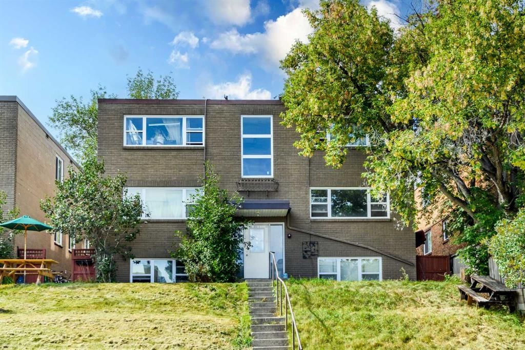 1, 2311 17A Street SW, Calgary — main listing photo