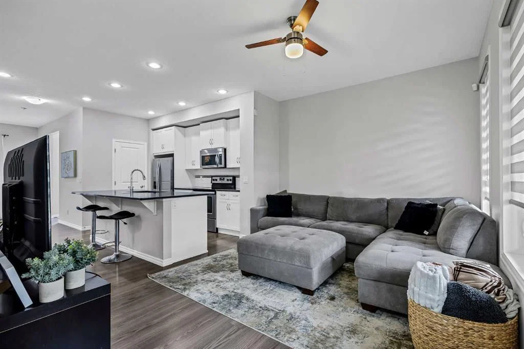 540 Evanston Link NW, Calgary — photo 4 of 29