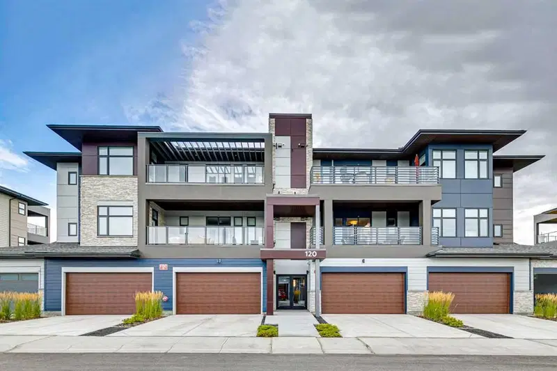 301, 120 Marina Cove SE, Calgary — main listing photo