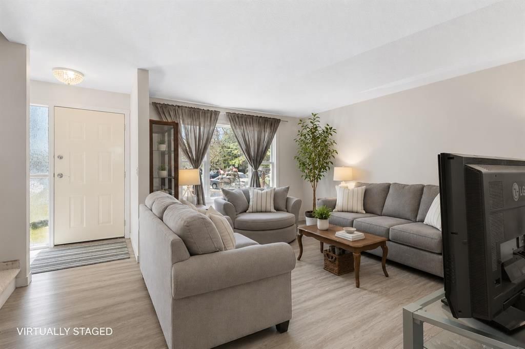 252 Templeview Way NE, Calgary — photo 4 of 27