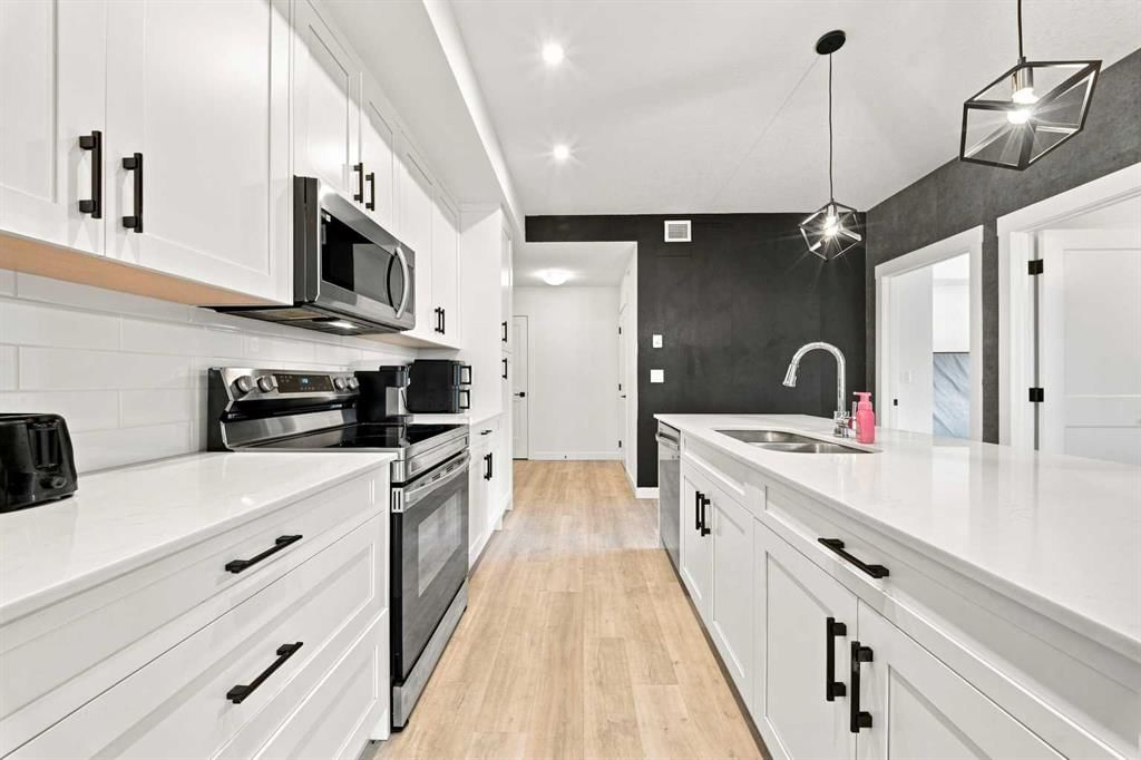 2401, 200 Seton Circle SE, Calgary — photo 5 of 25