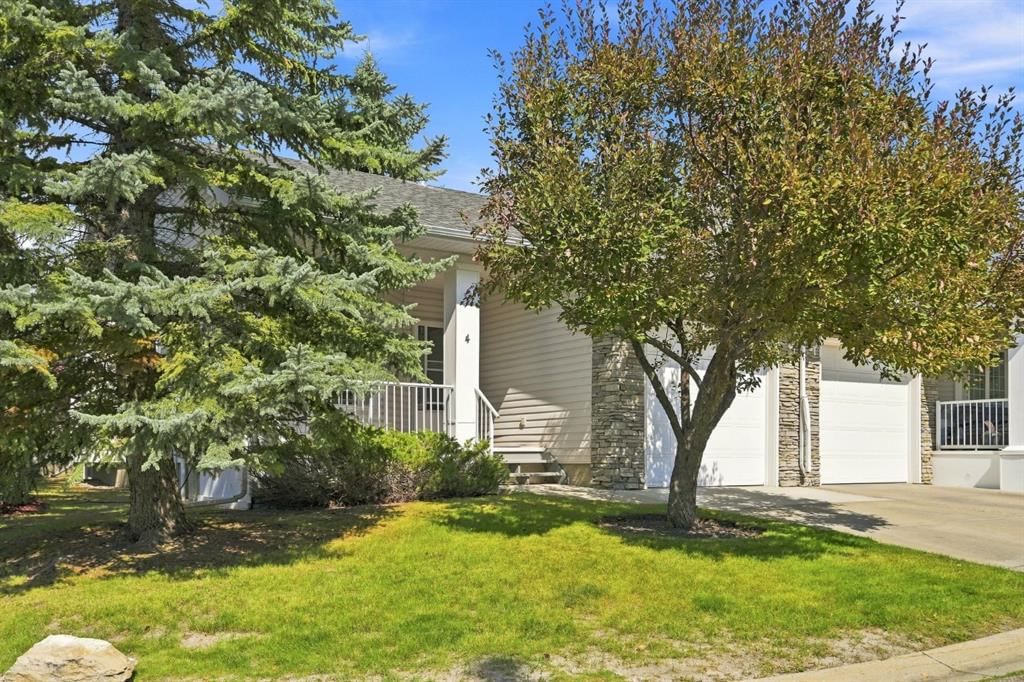 4 Douglasview Park SE, Calgary — photo 2 of 29