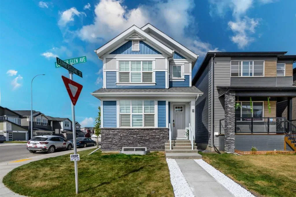 8 CORNER GLEN Avenue NE, Calgary — main listing photo