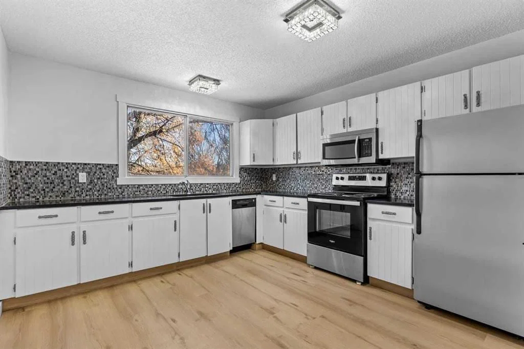 7006A Bowness Road NW, Calgary — main listing photo