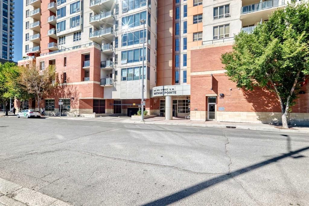 714, 1053 10 Street SW, Calgary — photo 4 of 42