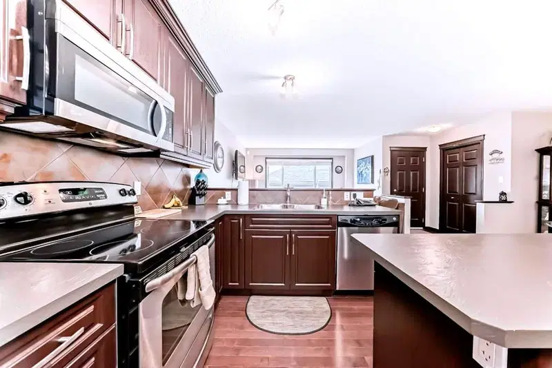 273 Chaparral Valley Drive SE, Calgary — photo 5 of 30