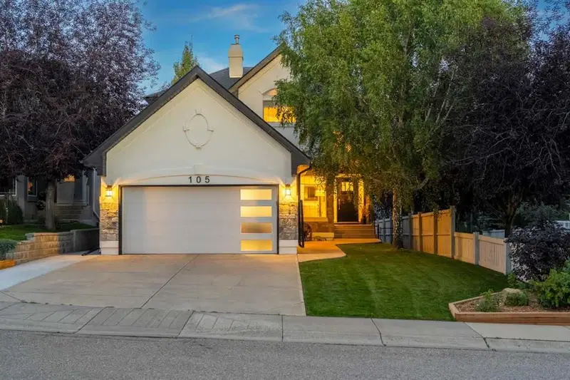 105 Tuscany Ridge Park NW, Calgary — main listing photo