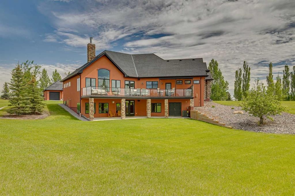 8 Shannon Loop, Rural Foothills County — main listing photo