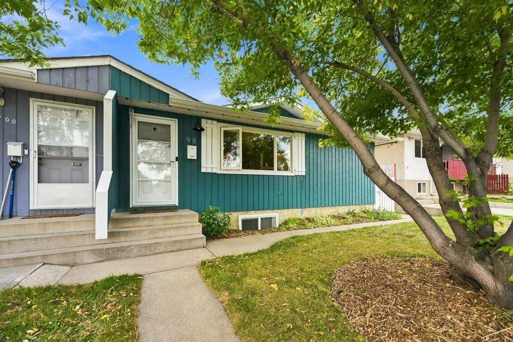 98 Huntwick Way NE, Calgary — photo 3 of 40