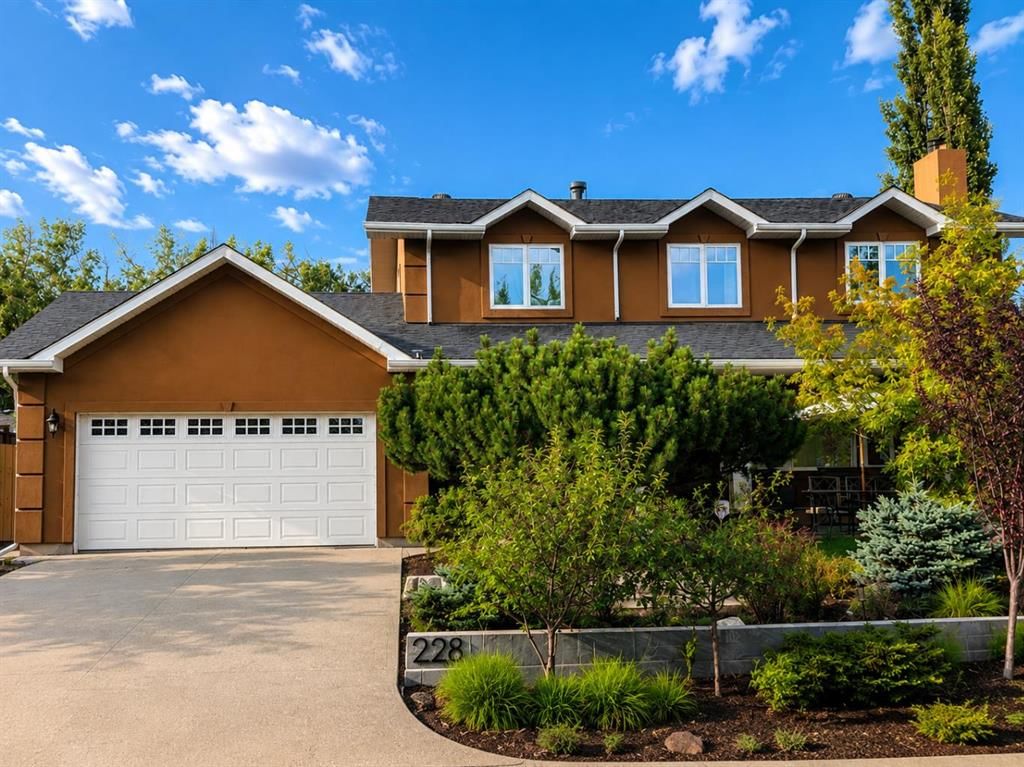 228 Willow Ridge Place SE, Calgary — photo 2 of 48
