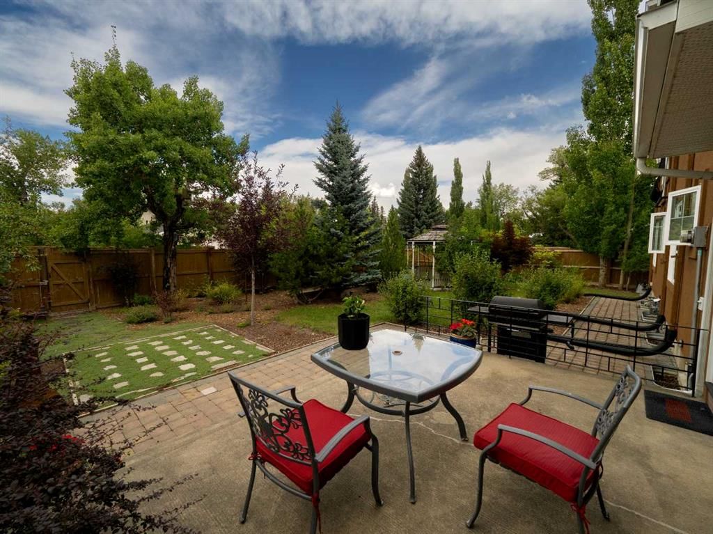 228 Willow Ridge Place SE, Calgary — photo 3 of 48