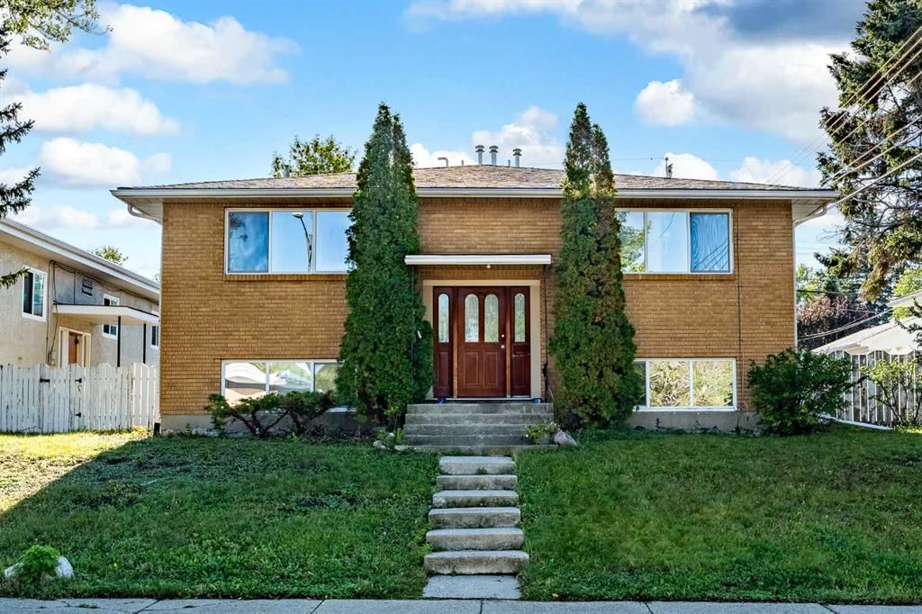 126 Cumberland Drive NW, Calgary — main listing photo