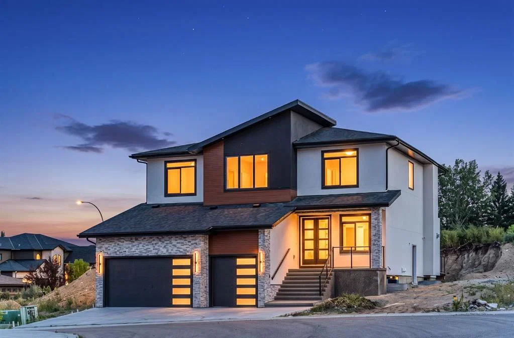 50 Elmont Close SW, Calgary — main listing photo