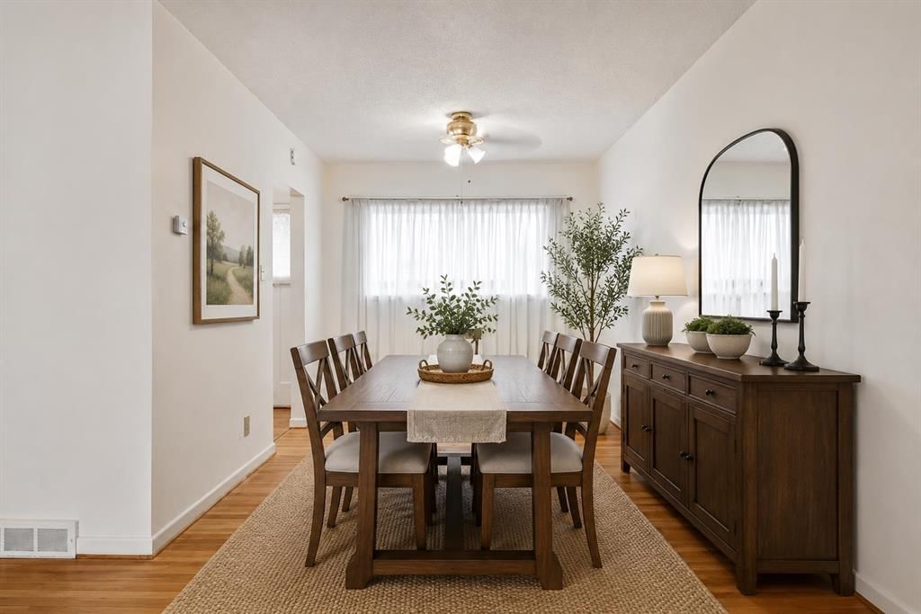 7315 5 Street SW, Calgary — photo 3 of 26