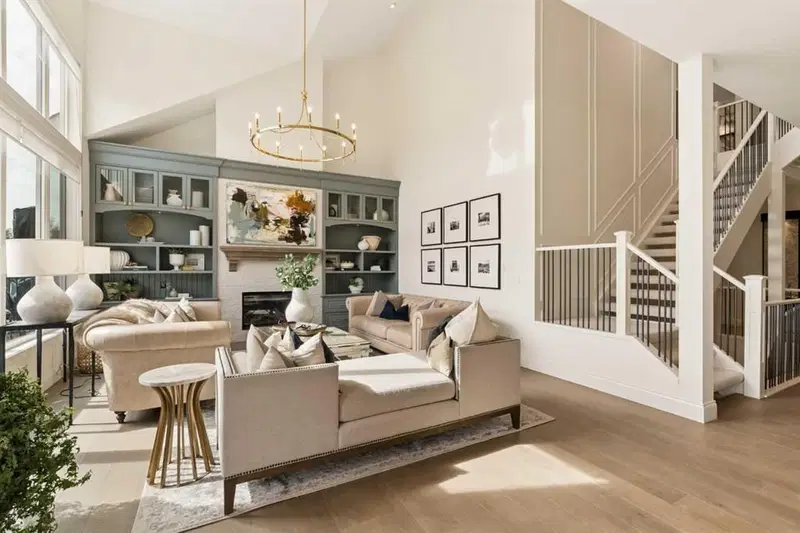 11 Aspen Summit Court SW, Calgary — photo 4 of 50