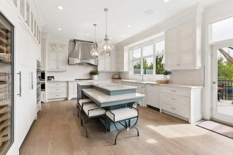 11 Aspen Summit Court SW, Calgary — photo 5 of 50