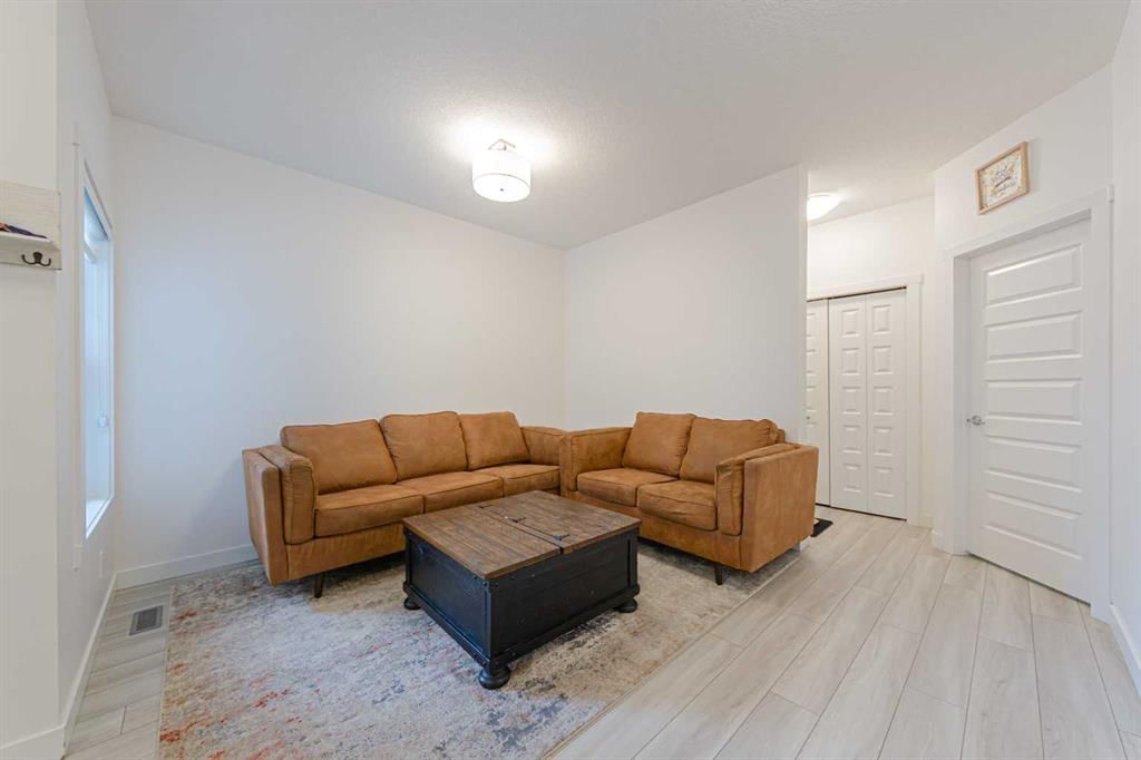 70 Saddlestone Green NE, Calgary — photo 4 of 47