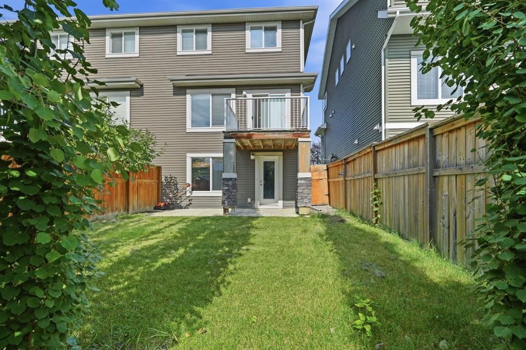 79 Sunrise View, Cochrane — photo 4 of 37