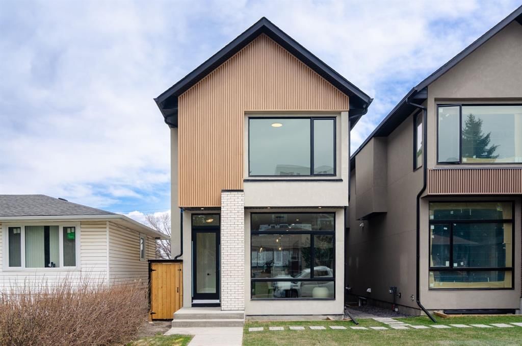 2026 36 Street SW, Calgary — main listing photo