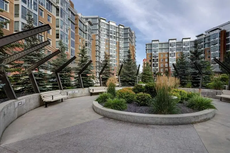 604, 32 Varsity Estates Circle NW, Calgary — photo 2 of 40