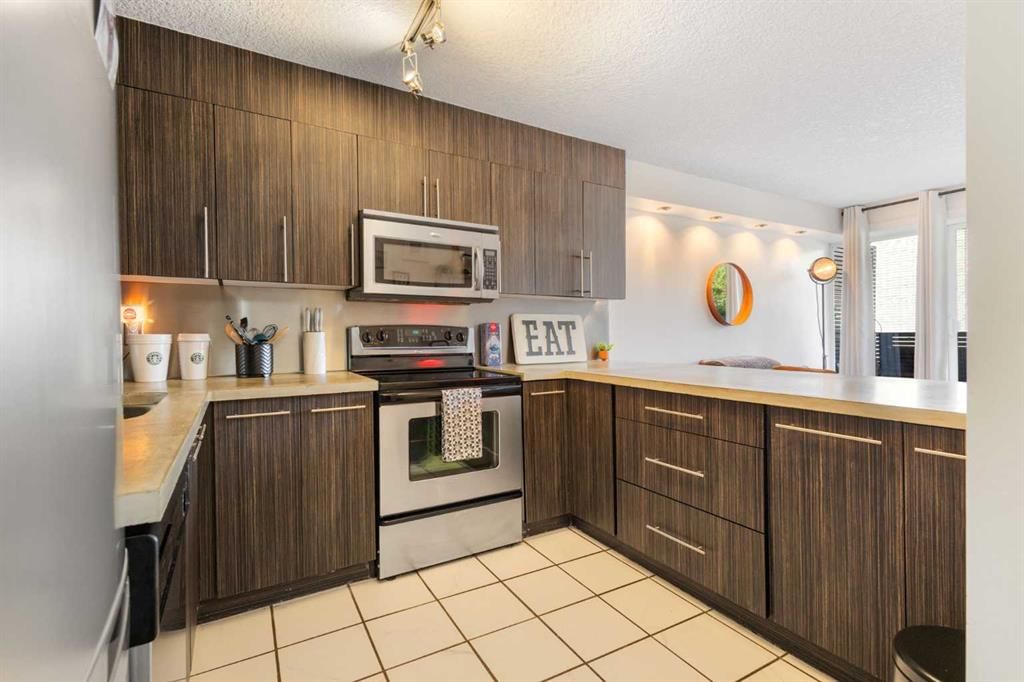 406, 1904 10 Street SW, Calgary — photo 3 of 25
