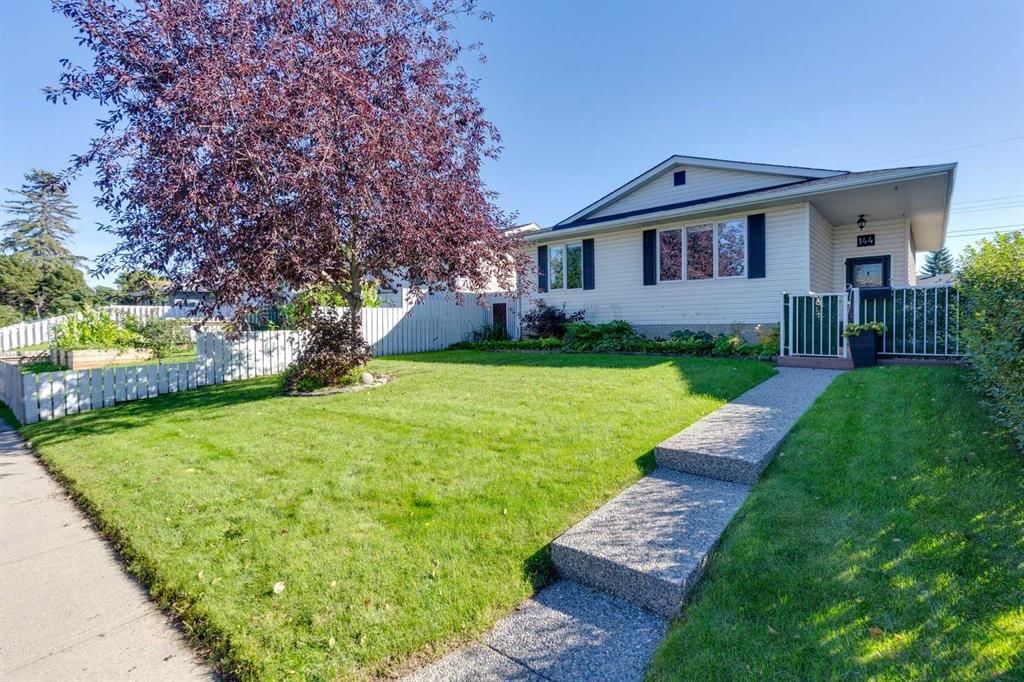 144 Dovercliffe Way SE, Calgary — home for sale