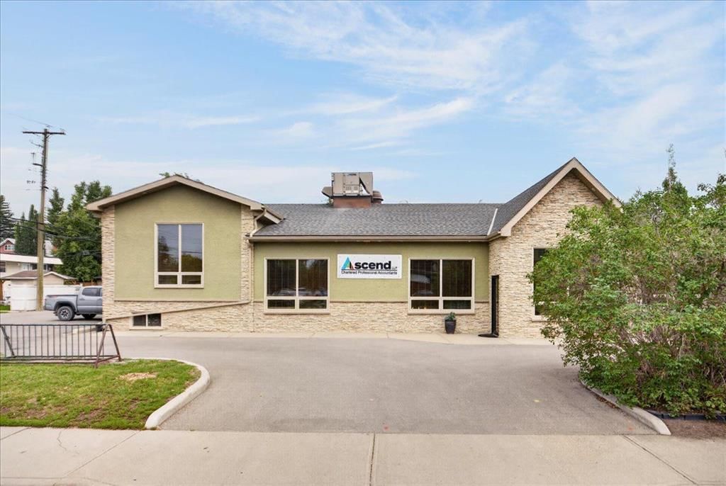 303 19 Street NW, Calgary — main listing photo
