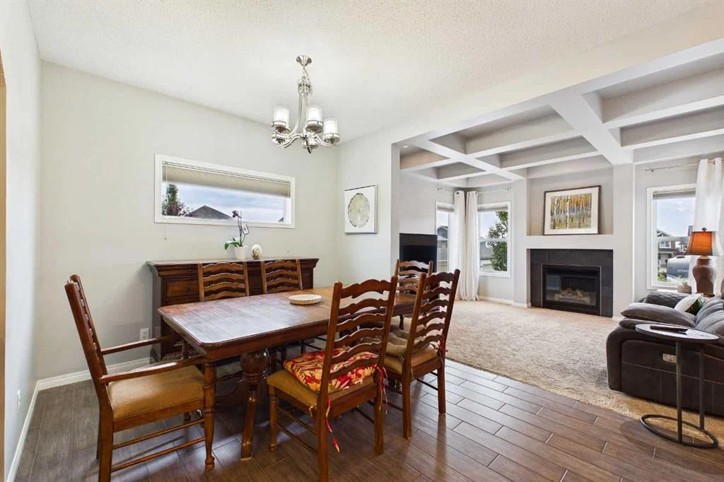 8 Sage Bank Road NW, Calgary — photo 3 of 41